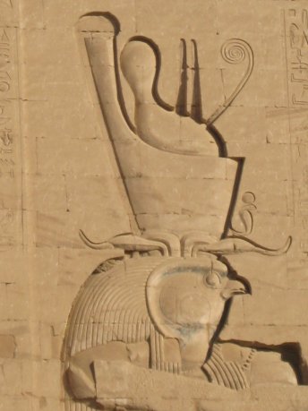 Egypt-Edfu5-sm.jpg (6383 bytes)