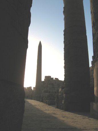 Egypt-Luxor-KarnakTemple6-sm.jpg (4480 bytes)