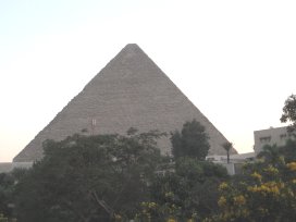 Egypt-Giza-MenaHouse-BalconyView-1.jpg (8071 bytes)