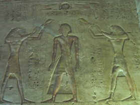 Egypt-Abydos-Horus-Seti-Djehuti-Nov2013.jpg (13425 bytes)