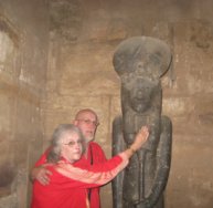 Egypt-Karnak-Sekhmet-AndreaMarkPinkham.jpg (7995 bytes)