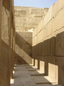 Egypt-ValleyTempleSphinx-GFrysinger.jpg (13821 bytes)