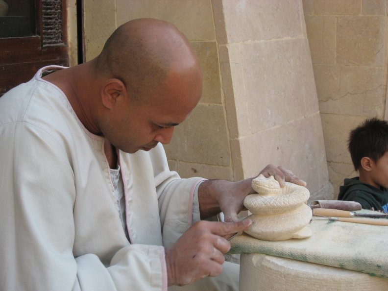 Egypt-AwyanHomeGallery21-sm.jpg (8122 bytes)