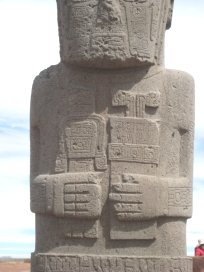 Bolivia-Tiahuanaco-Monolith-2-Closeup-2.jpg (12638 bytes)