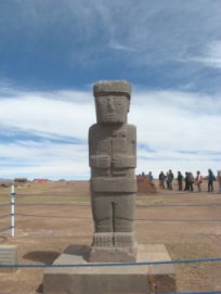 Bolivia-Tiahuanaco-Monolith-2.jpg (9994 bytes)