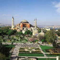 Turkey-Istanbul-HagiaSophia.jpg (18045 bytes)