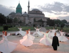 Turkey-Konya-Mevlana Museum.jpg (14433 bytes)
