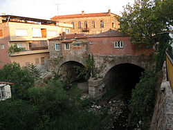 Turkey-PergamonBridge.jpg (17396 bytes)