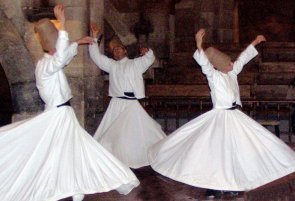 Turkey-Konya-WhirlingDervishes.jpg (15891 bytes)